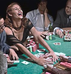 Action buttons—hit, stand, double down Mobile Infinite Blackjack hand decision buttons on sipp77